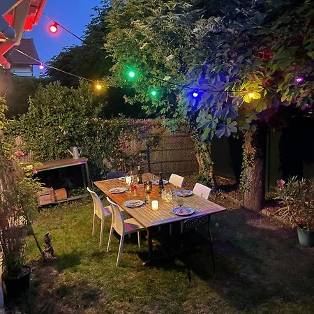 Holiday home Maison Familiale Paris & Versailles *